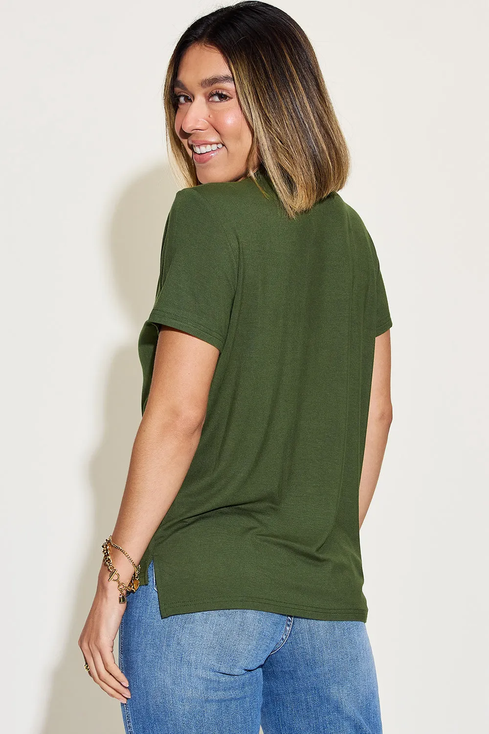 Basics V-Neck Tee