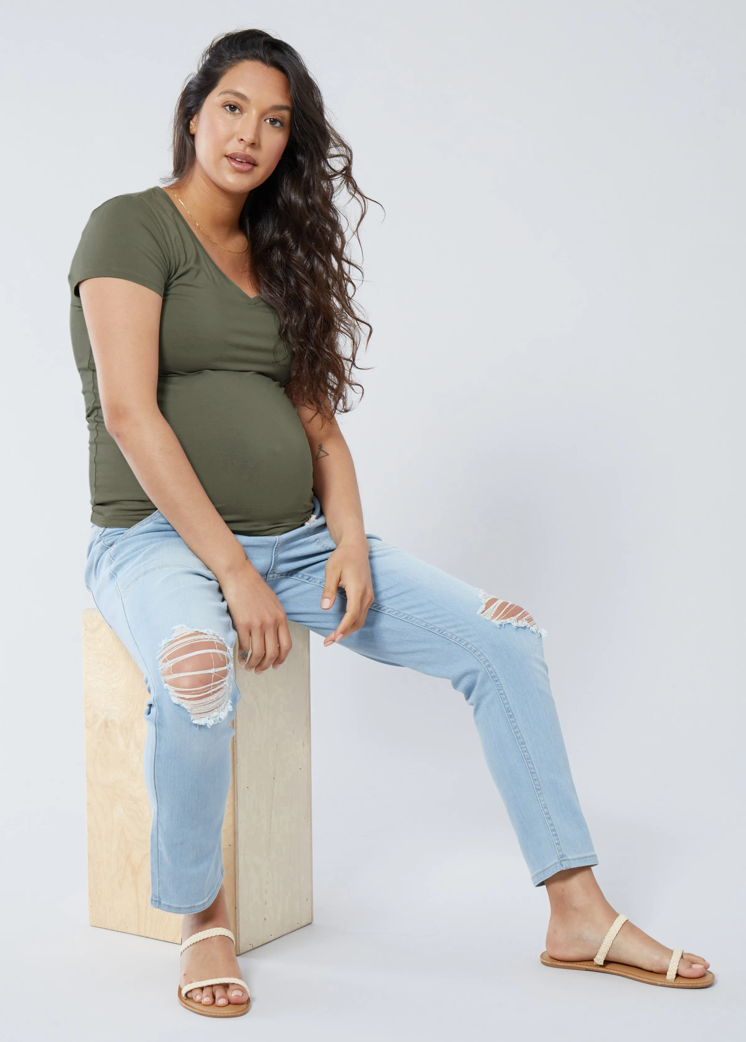 Essential V-Neck Maternity Tee