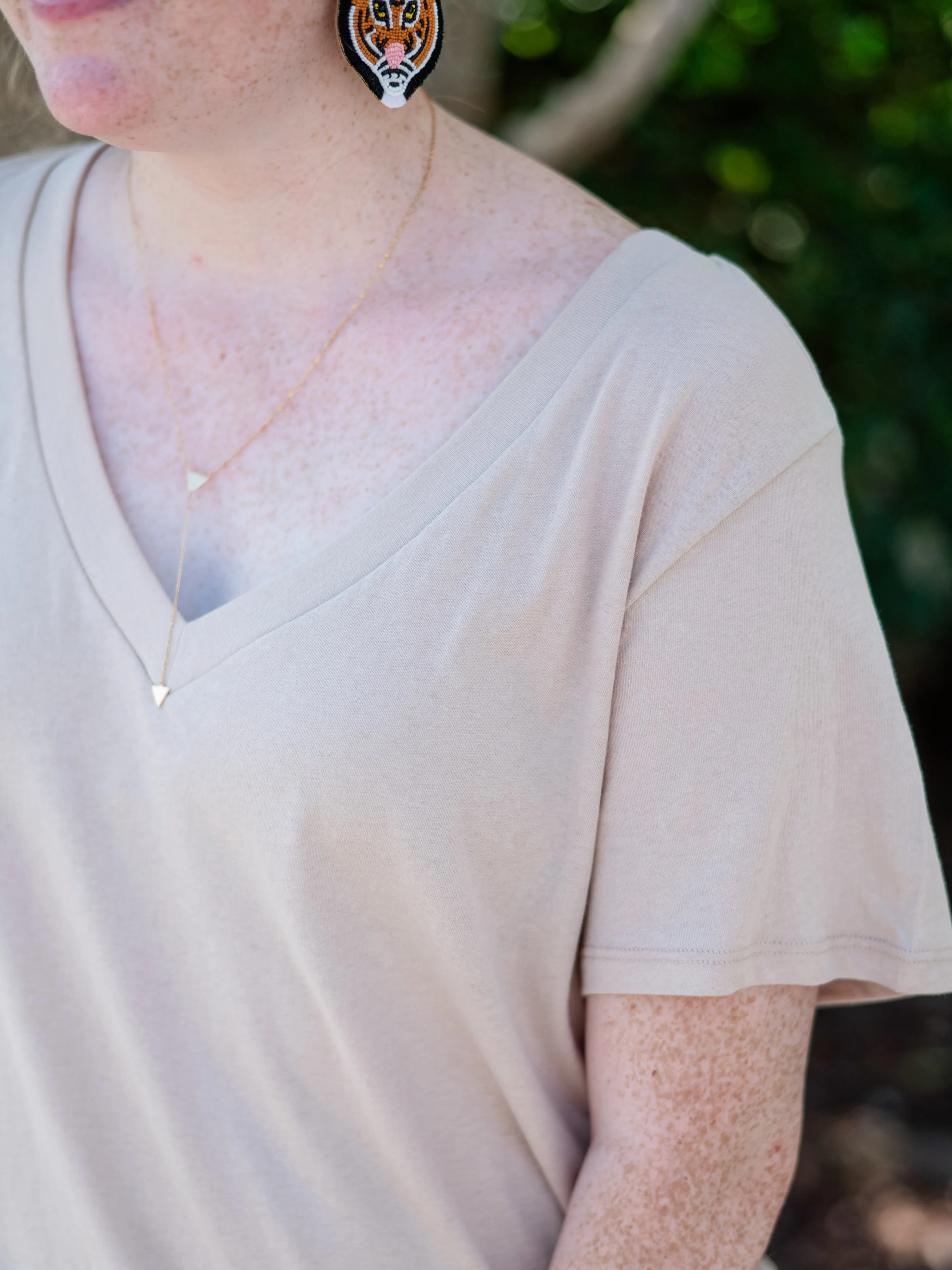 Girlfriend V-Neck Tee Birch by Z Supply