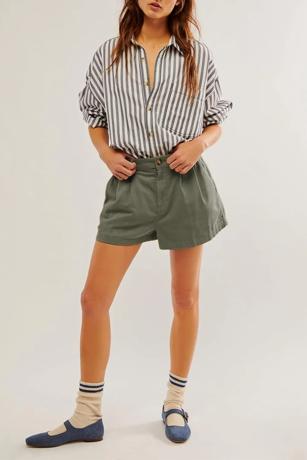 Lesore Womens Relaxed Fit Elastic Waist Casual Summer High Rise Shorts Pockets Chino Shorts Pants Trousers