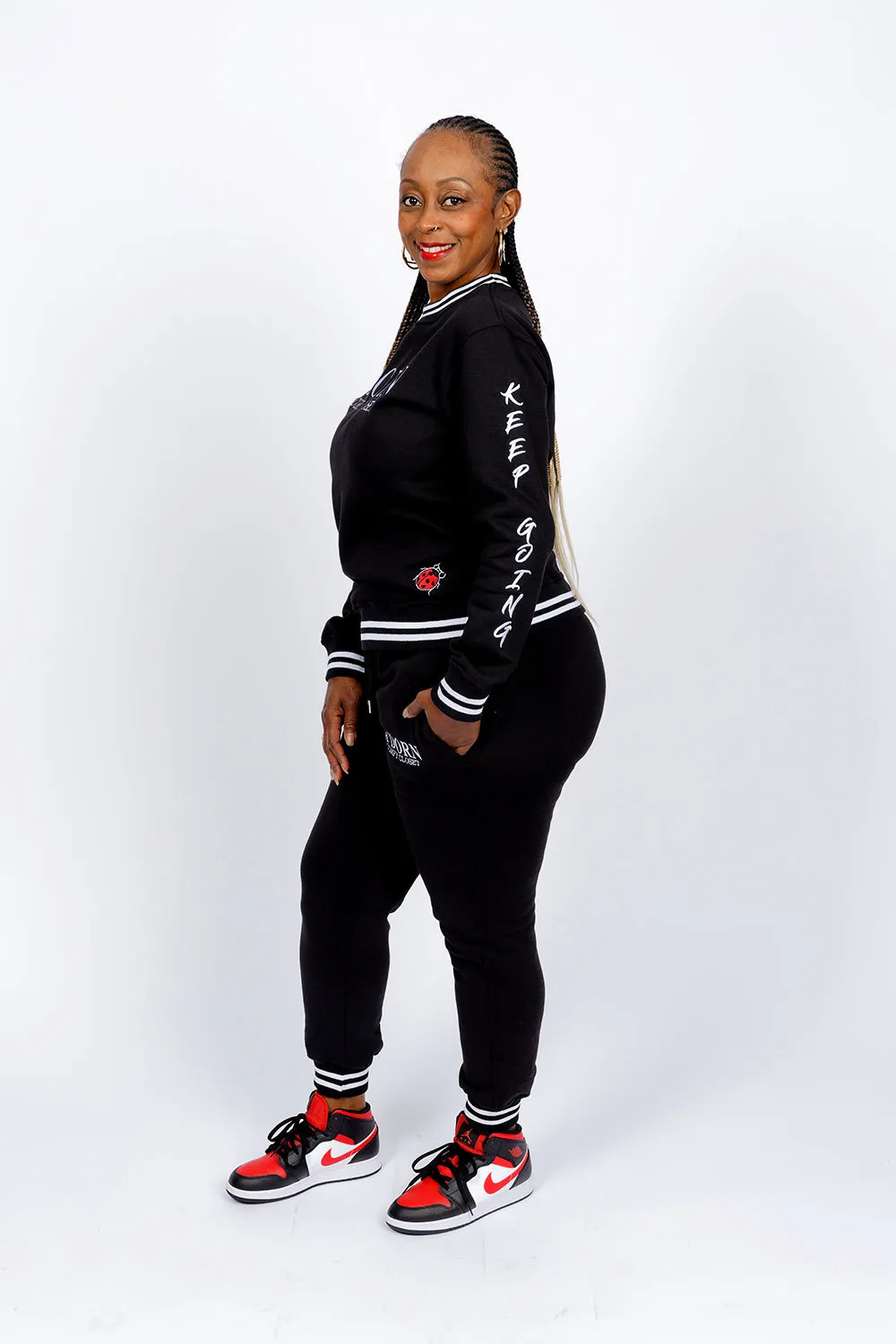 THE ASHLEY COLLECTION- WOMEN'S LUXURY SIGNATURE LOUNGEWEAR JOGGER SET