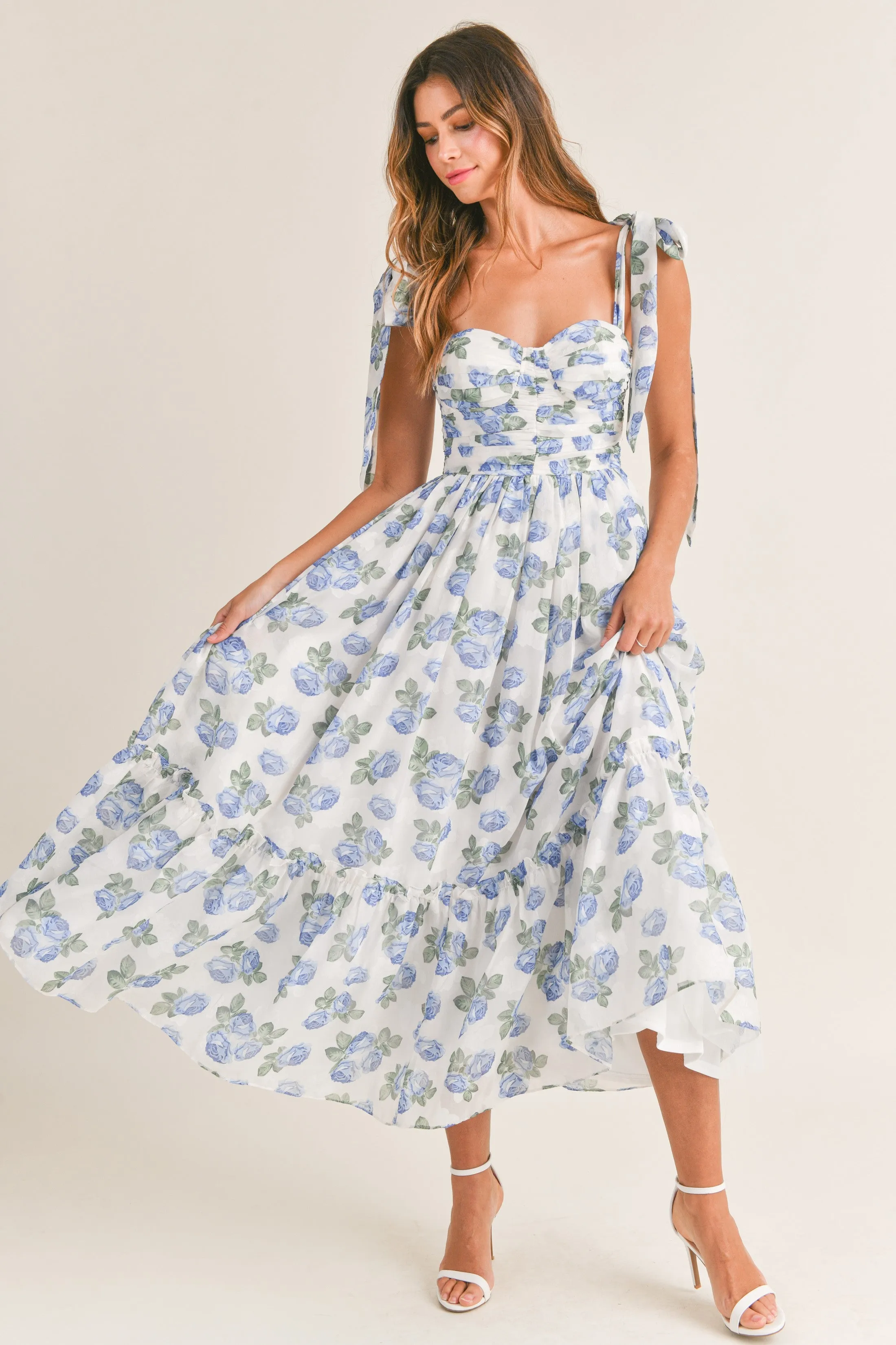 Winnie Flowy Blue Floral Sweetheart Maxi Dress